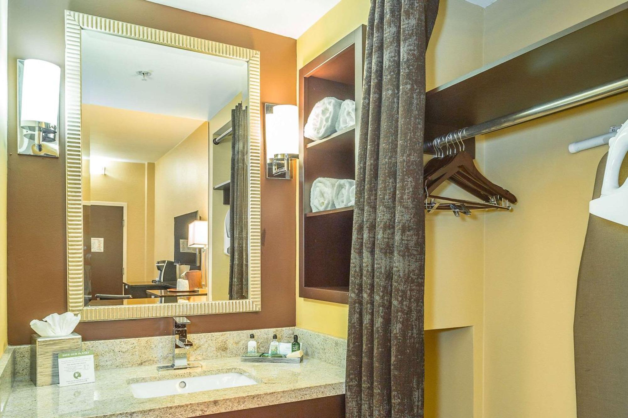 Inn At The Peachtrees, Ascend Hotel Collection Ατλάντα Εξωτερικό φωτογραφία