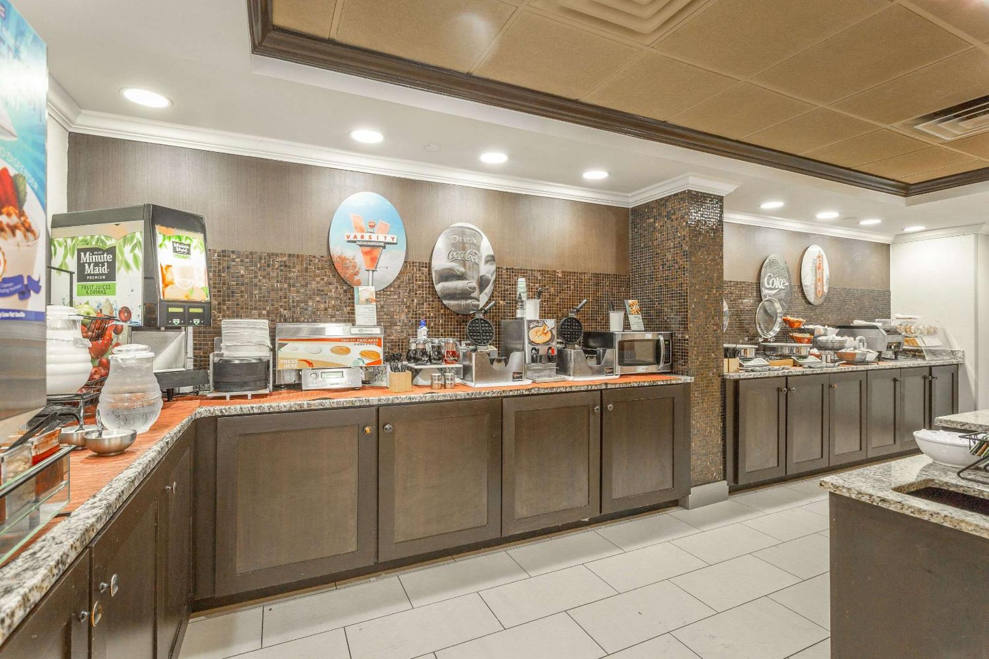 Inn At The Peachtrees, Ascend Hotel Collection Ατλάντα Εξωτερικό φωτογραφία